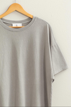 Load image into Gallery viewer, LAIDBACK OVERSIZED TEE (GREY)

