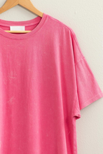 Load image into Gallery viewer, LAIDBACK OVERSIZED TEE (RASPBERRY)
