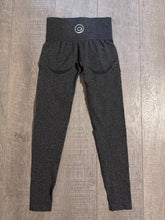 Load image into Gallery viewer, AIKO LEGGINGS (CHARCOAL)
