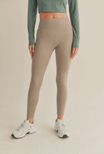 Load image into Gallery viewer, SCULPT LEGGINGS (TAUPE)
