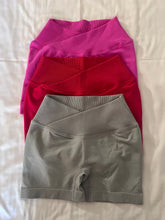 Load image into Gallery viewer, V WAIST SHORTS (RED)
