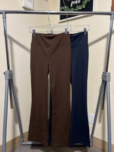 Load image into Gallery viewer, AIRBRUSH LEGGINGS (BROWN)
