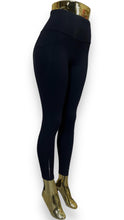 Load image into Gallery viewer, MOVEMENT LEGGINGS (BLACK)
