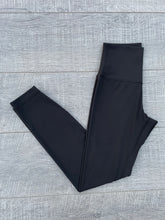 Load image into Gallery viewer, BUTTERY LEGGINGS (BLACK)
