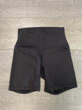 Load image into Gallery viewer, BUTTERY SHORTS (BLACK)
