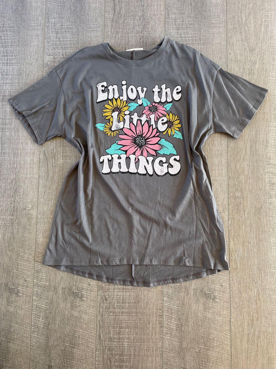 LITTLE THINGS TEE (CLOUD GREY)