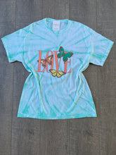 Load image into Gallery viewer, LOVE TEE (MINT)
